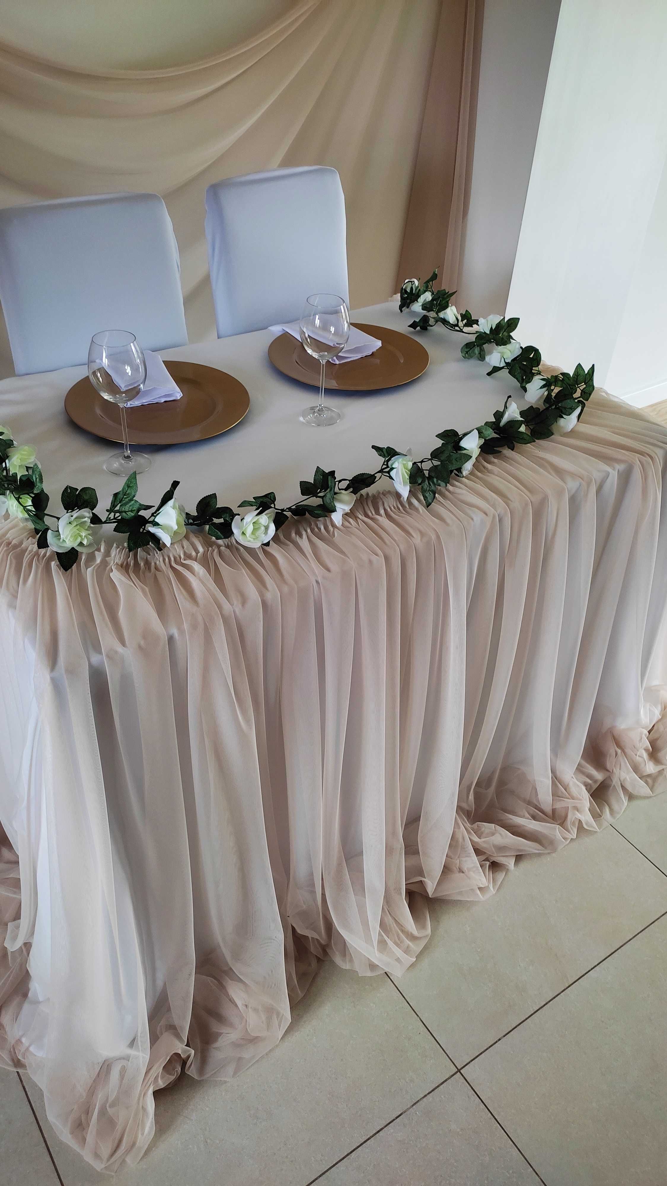 Skirting falbana spódnica do stołu beżowa tiulowa prezydium