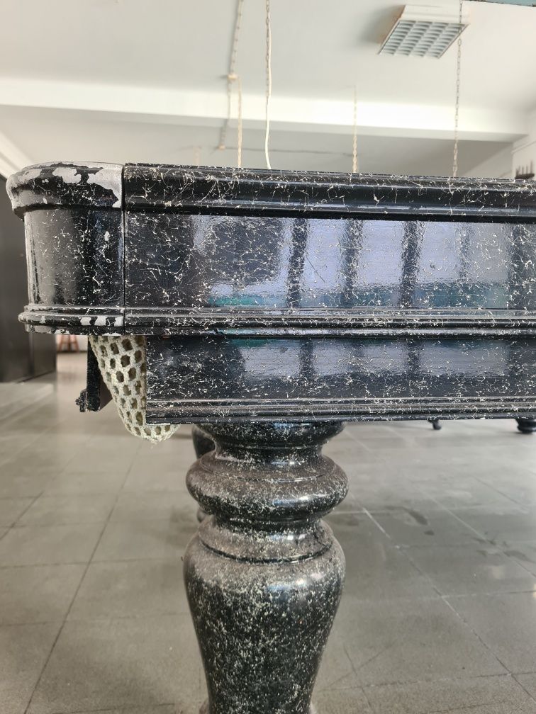 Vendo mesa/s de snooker com acessorios