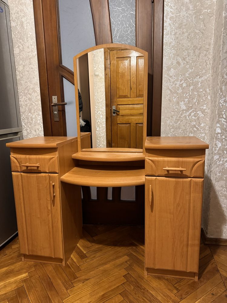 Стелаж комод трюмо тумбочка