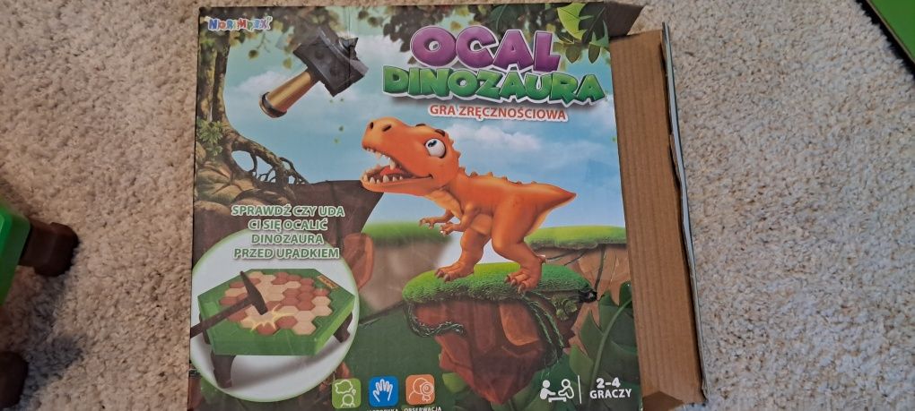 Gra z dinozaurem