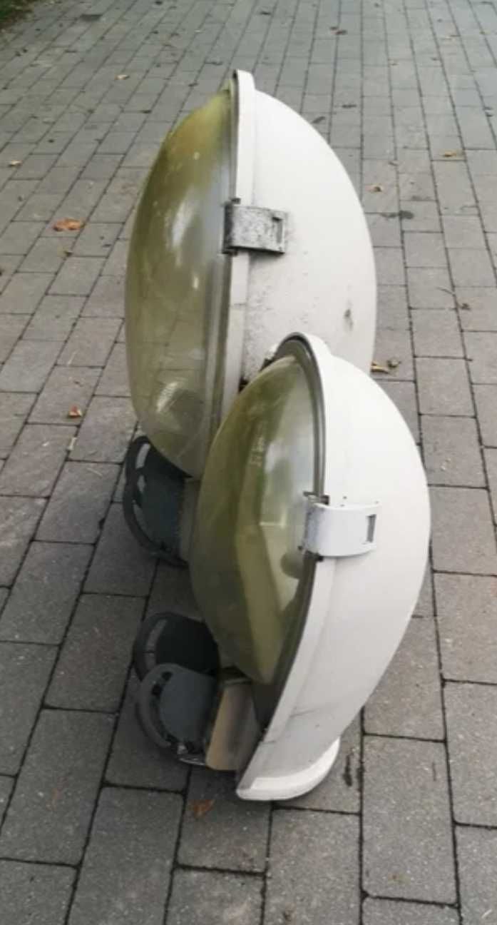 Oprawa oświetleniowa Philips typu SGS 70-150W sodowa, obudowa tworzywo