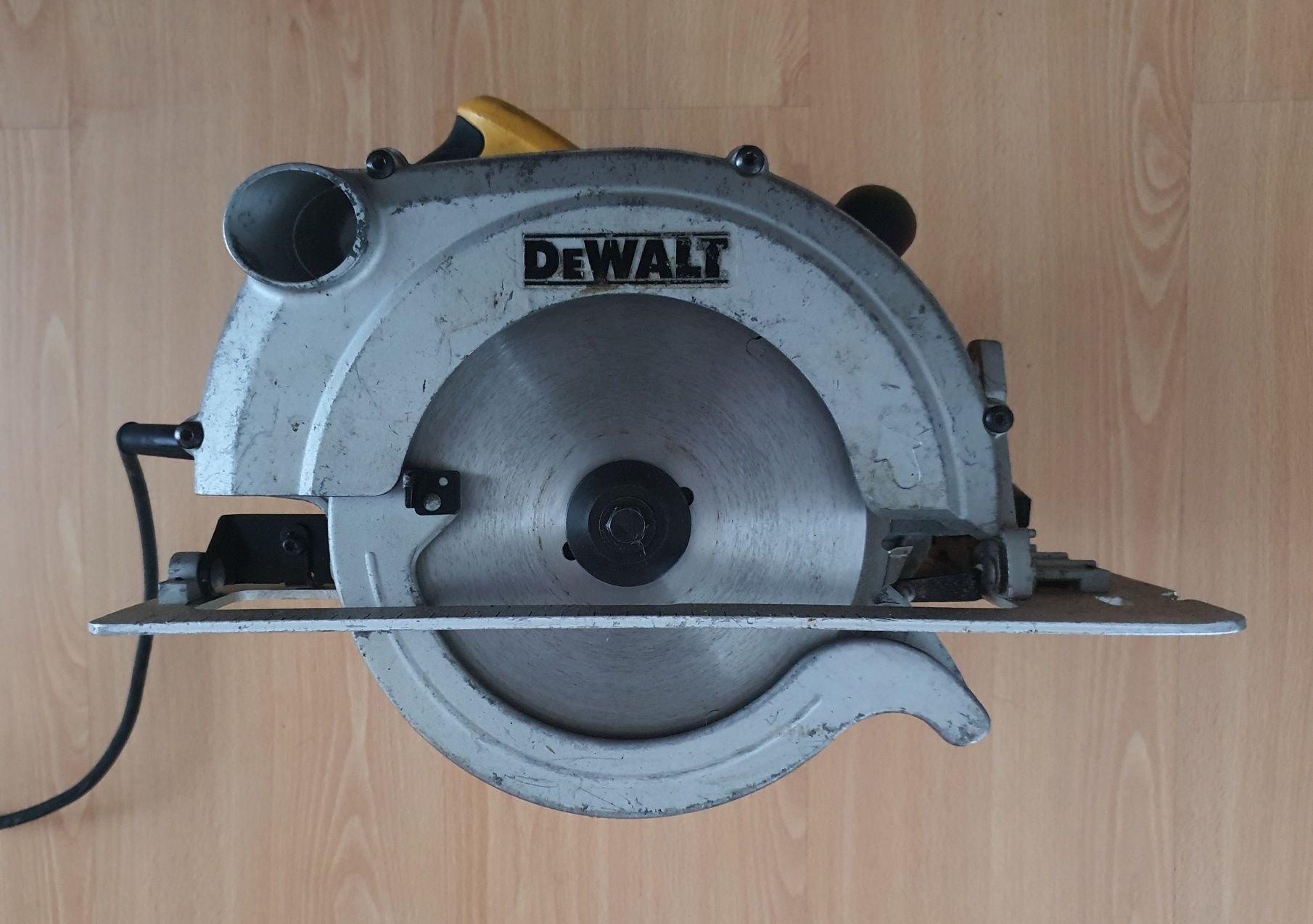 DEWALT D23650K D23650 Pilarka Piła Tarczowa 230V 1350W 190mm Walizka