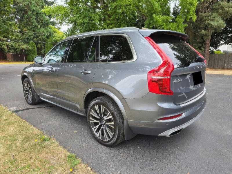 2020 Volvo XC90 T5 Momentum