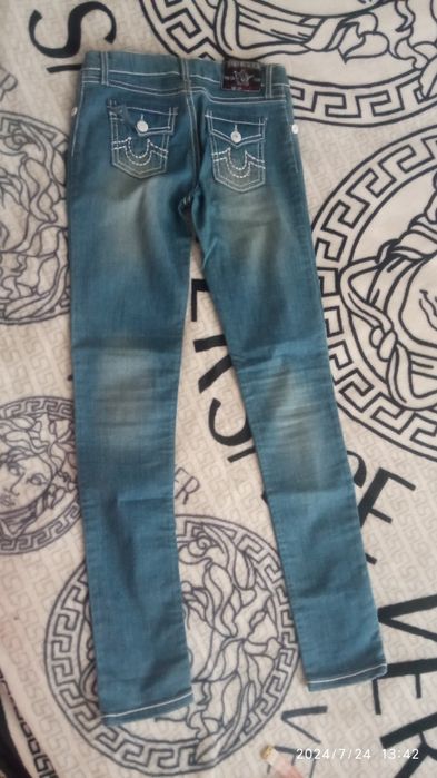 Продам джинсы скинни подростковые для девочки в отличном состоянии