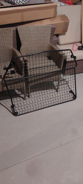 Krat odzielajaca bagaznik od kabiny Skoda superb 2019