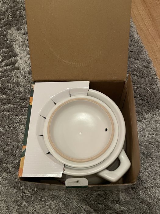 Керамічна каструля 3,2 літра нова