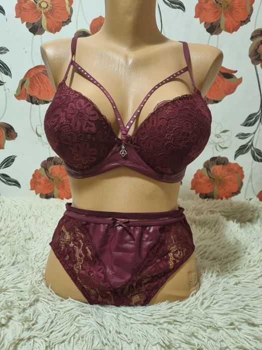 Жіночий    набір