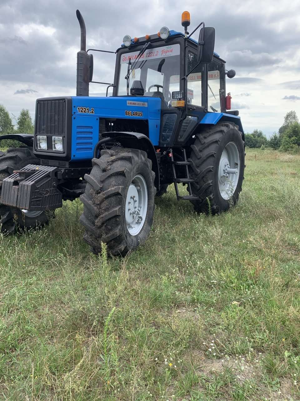 Продається Трактор МТЗ 1221.2
