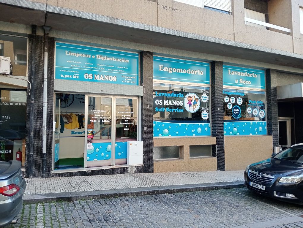 Lavandaria self service com engomadoria