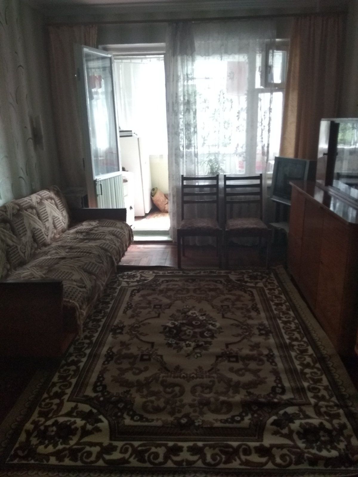 Продам квартиру в Шевченковском районе.