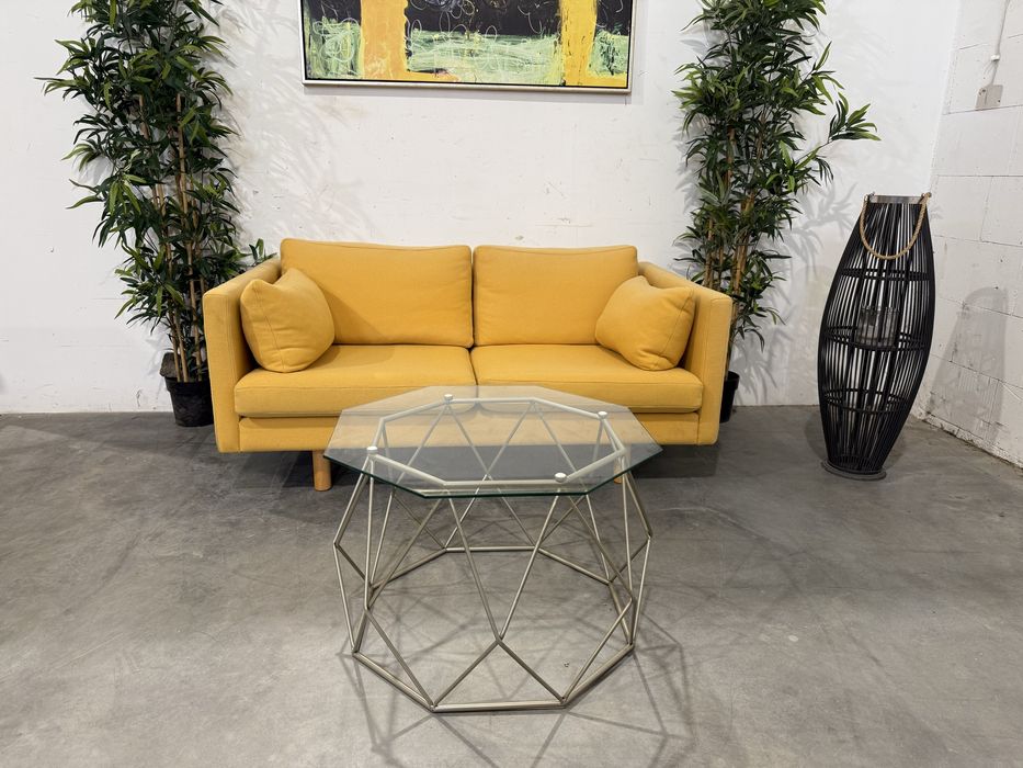 Piękna stylowa sofa dwuosobowa wygodna wysoka jakość dowóz wysyłka