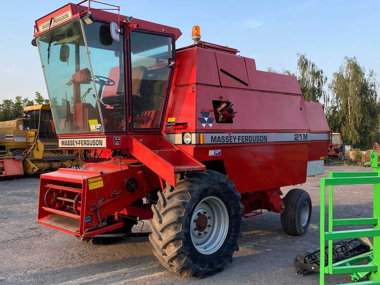 Свіжо привезений зерновий комбайн Massey Ferguson 21,Claas