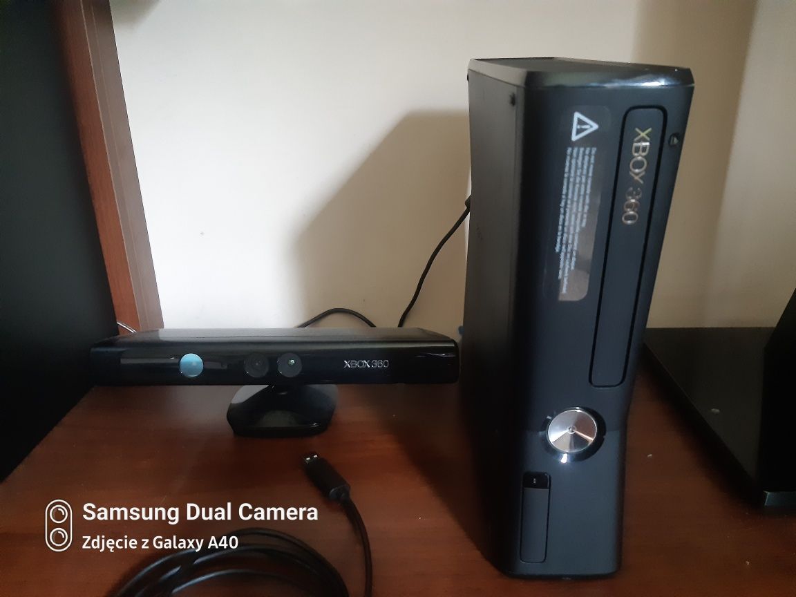 Konsola X-box 360 +akcesoria
