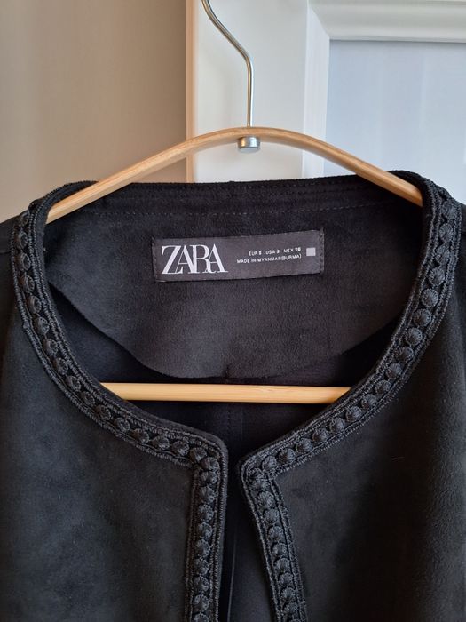 Zara Czarny dłuższy żakiet bez zapięcis z frędzlami 36/S boho
