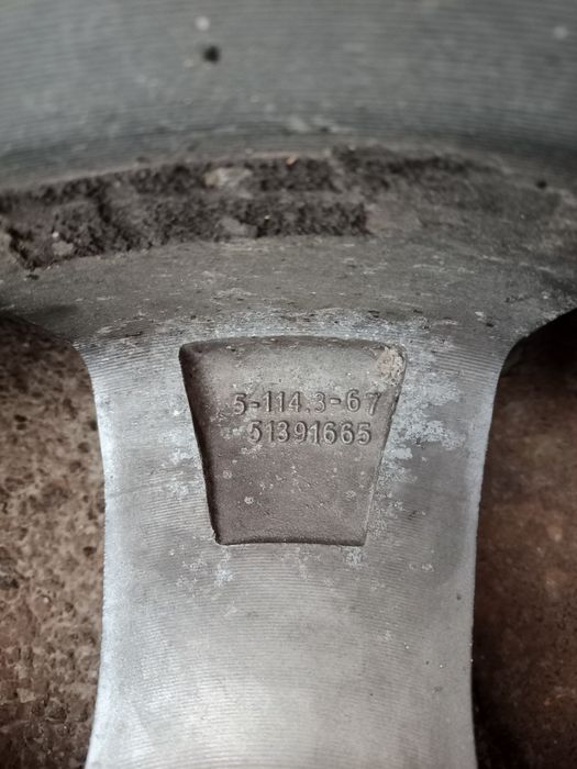 Продам титанові диски,запаску на Хюндай Туксон