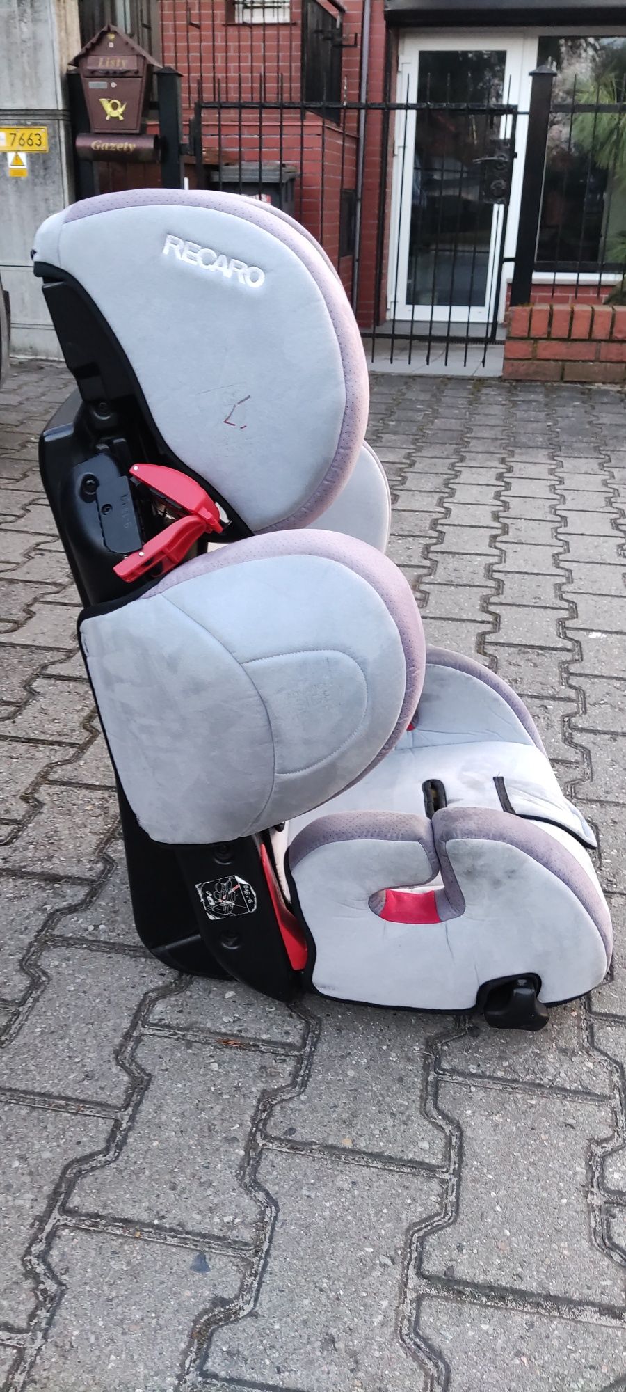 Fotelik samochodowy Recaro 15-36kg