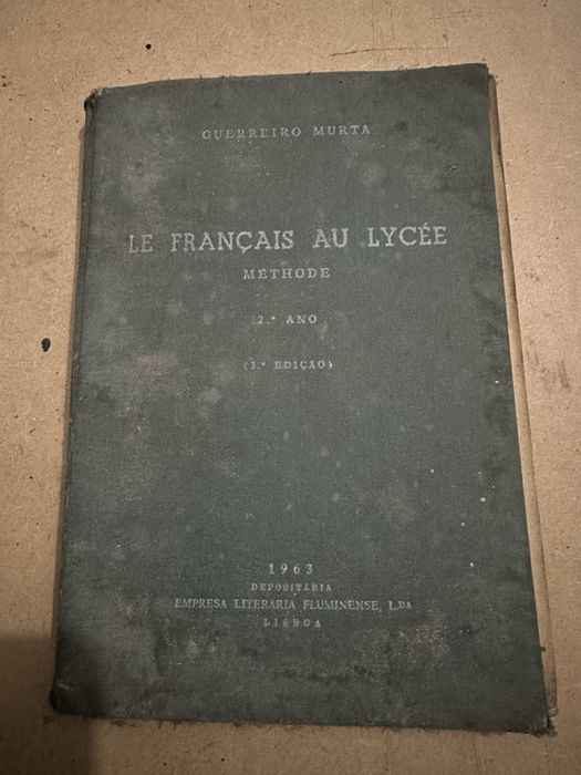 Livro antigo de frances