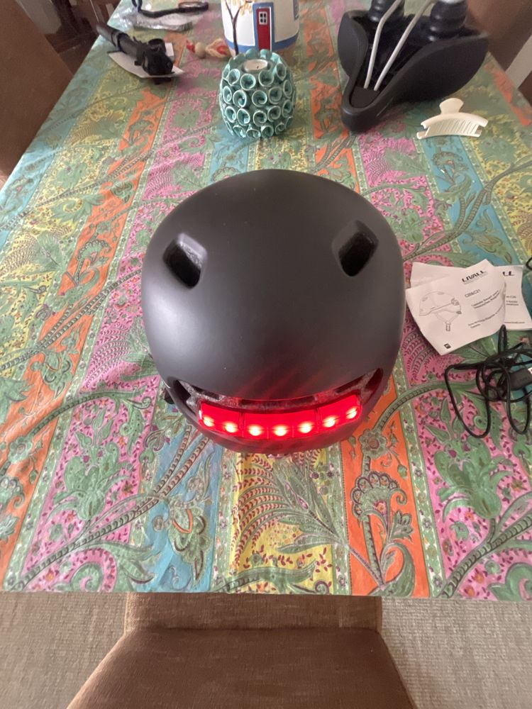 Capacete bicicleta skate inteligente Livall