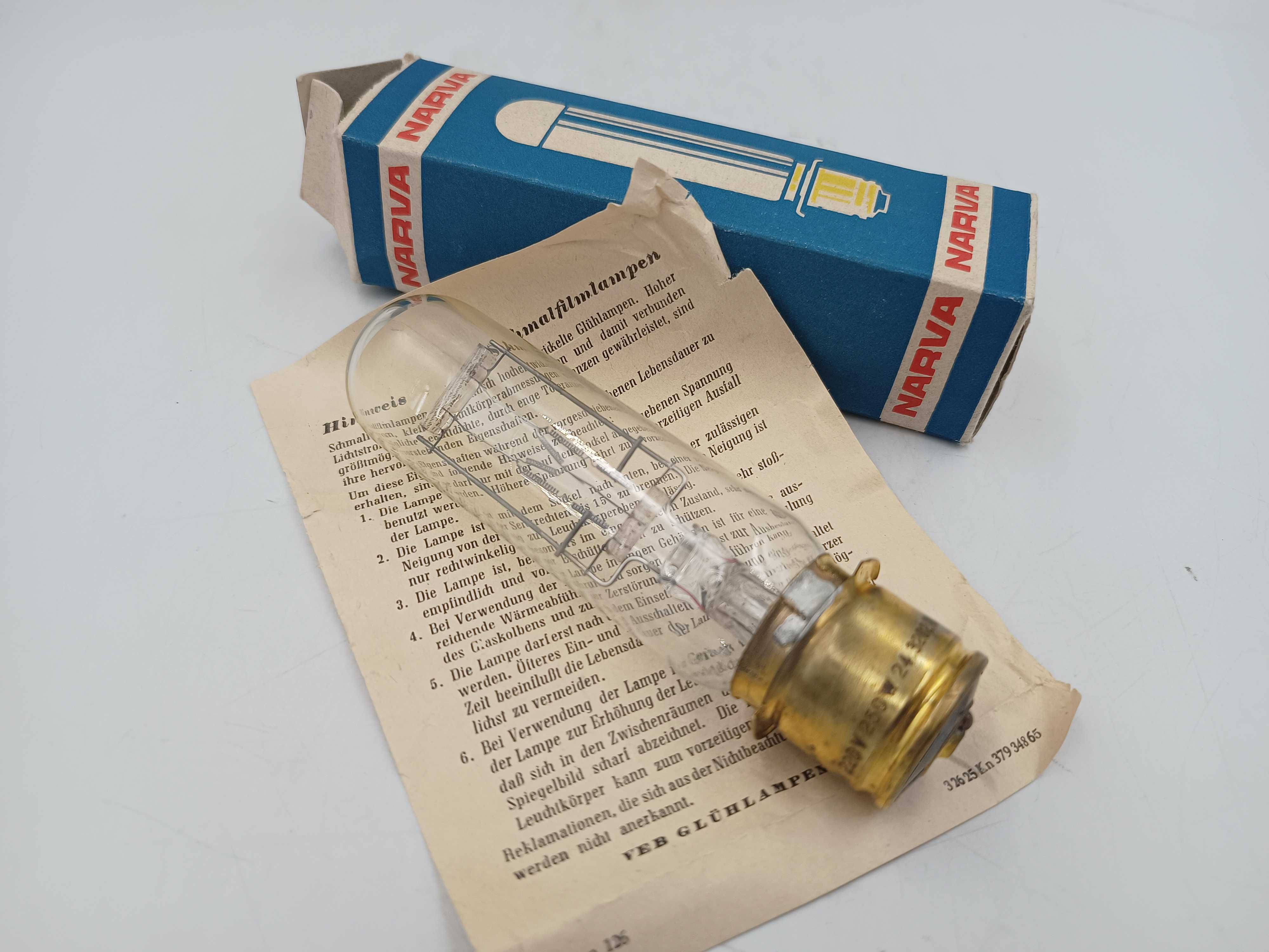 Żarówka Narva 220V 250W do projektora