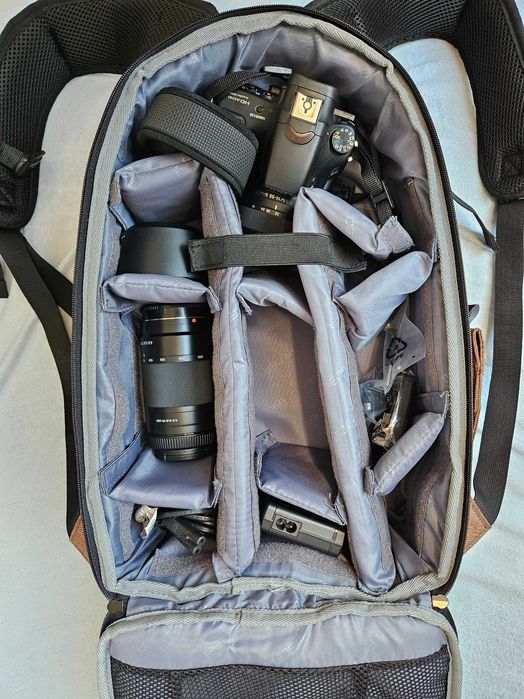 Sony A58, 18-55 + 75-300 + dodatki