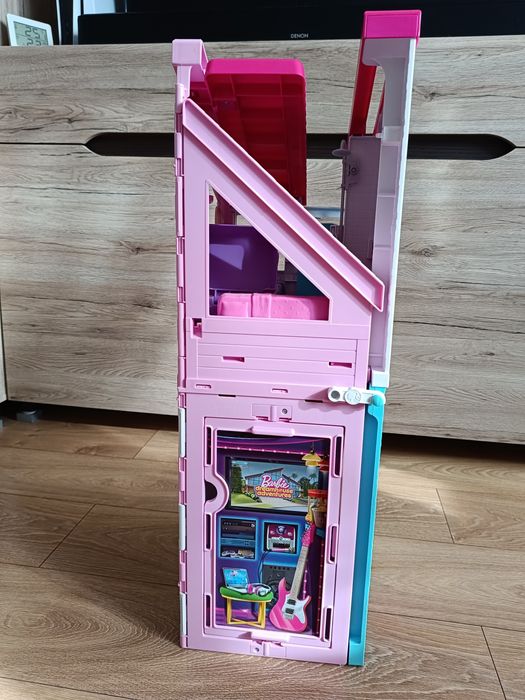 Domek dla lalek Malibu - Barbie