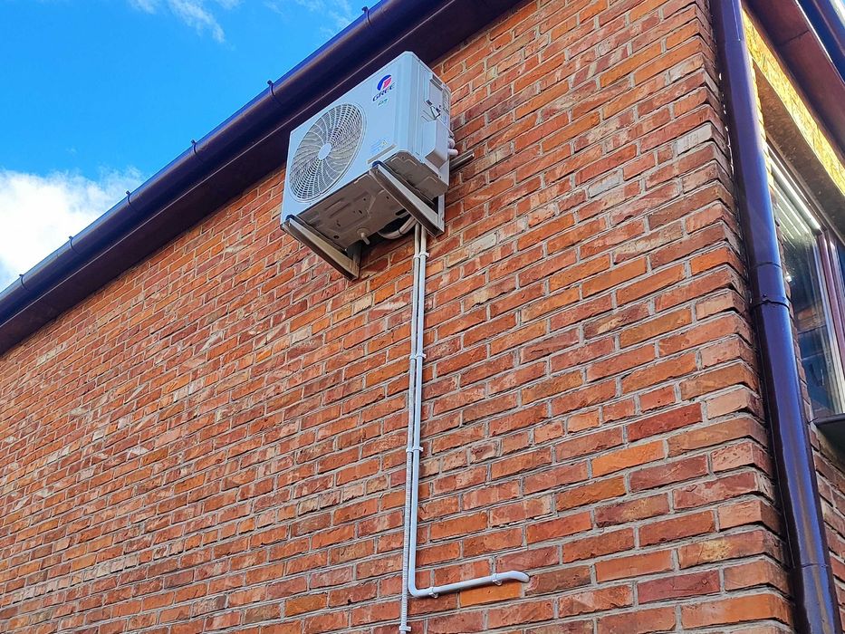 Klimatyzacja z montażem AUX Q-Smart Plus II 3,5kW, grzeje i chłodzi