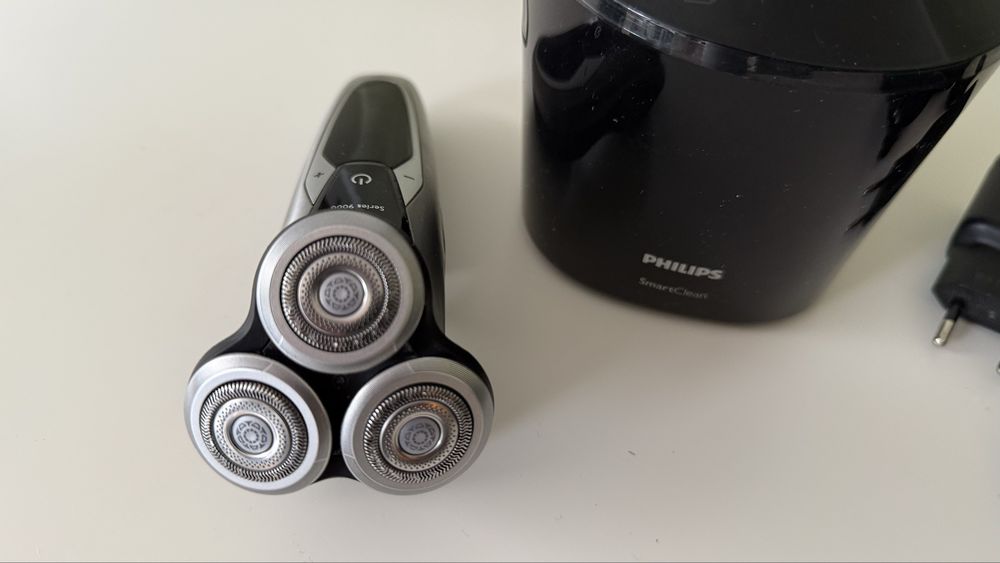 Golarka Philips series 9000