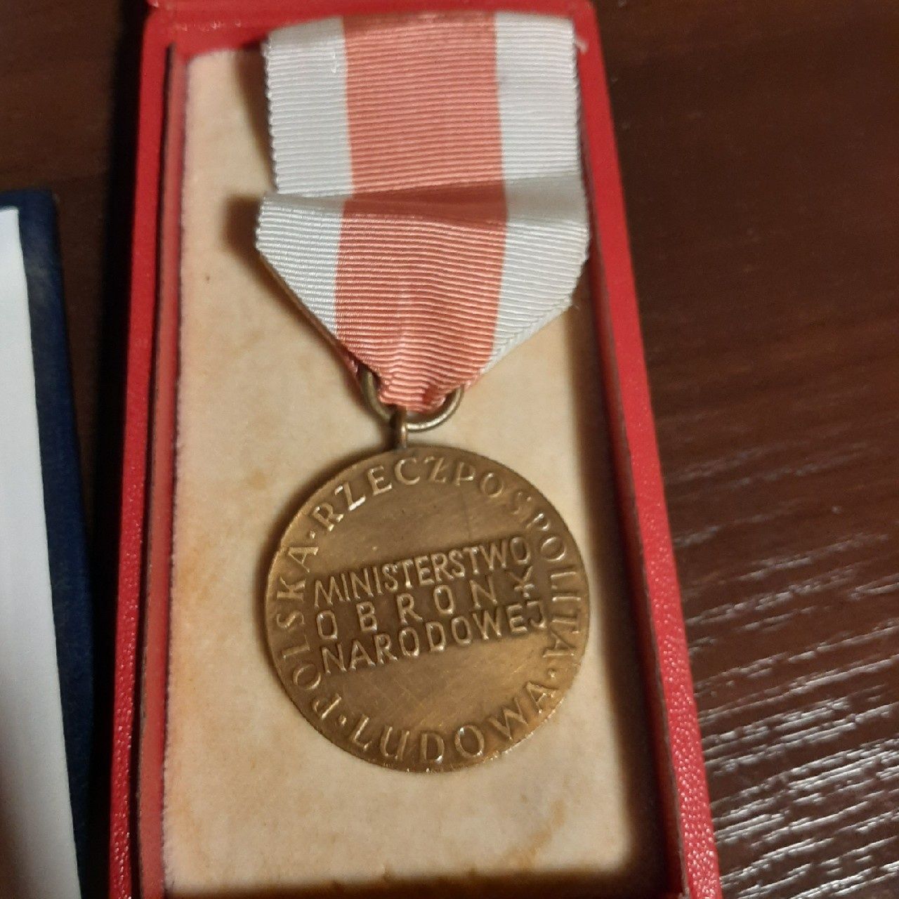 Medal za zasługi dla obronności kraju