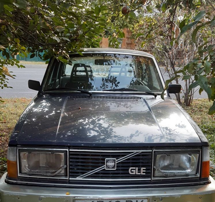 Продається раритетний автомобіль Volvo