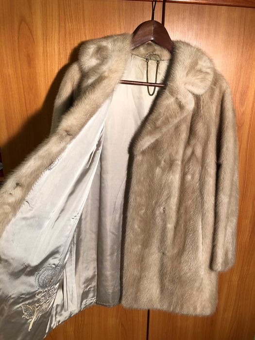 Piękne Naturalne Futro z Norek Ecru Kurtka Zimowa Luksusowa Kożuch