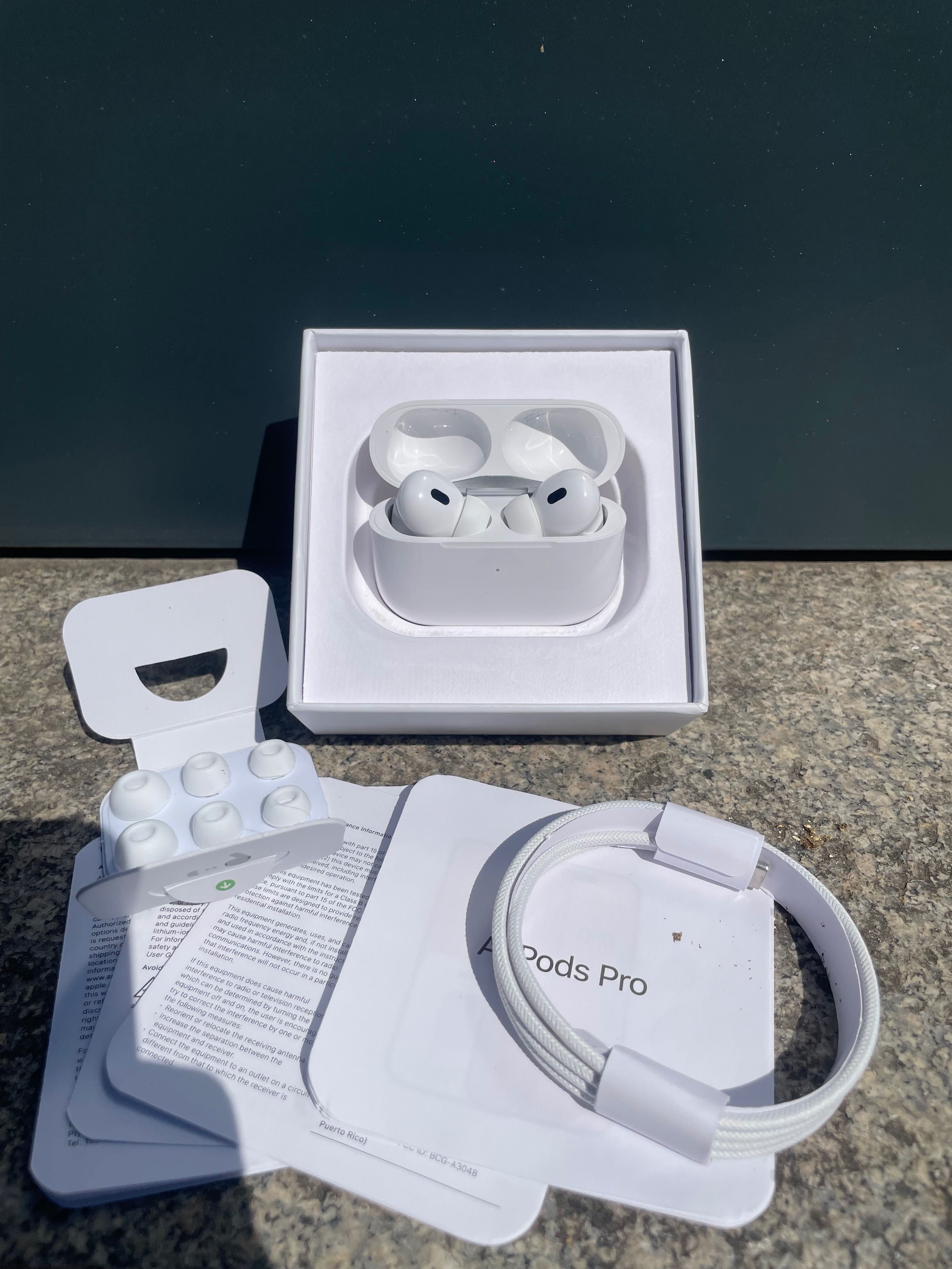 AirPods Pro 2 + подарунок