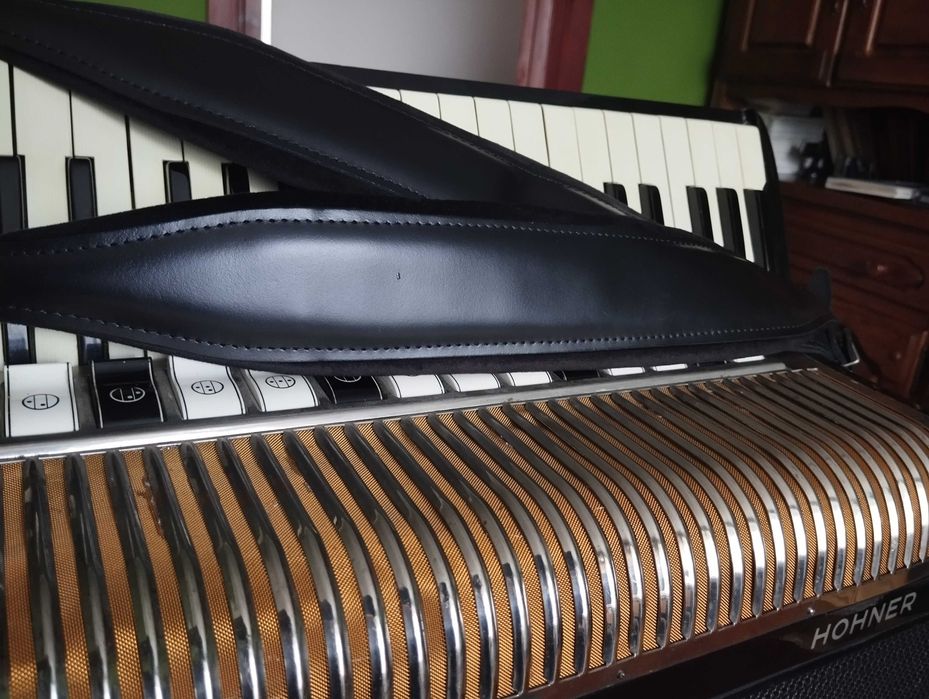 Akordeon Hohner Tango VI M