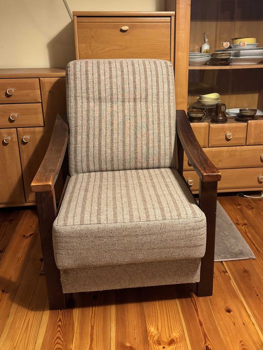 Szafki, komody, fotele VINTAGE różne