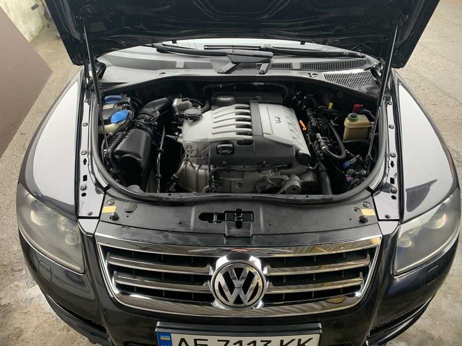 Продам Volkswagen Touareg 3.2