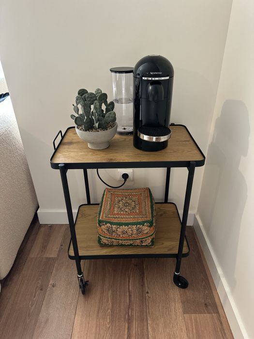 Estante / Carrinho de Café