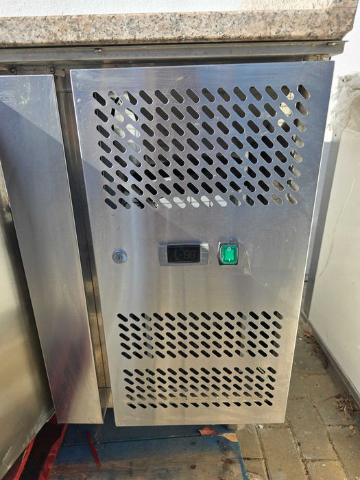 Balcão Refrigerado em Inox com Tampo de Granito – 3 portas