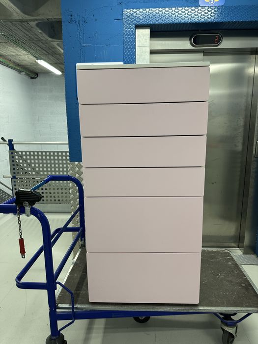 Comoda Cor de Rosa Ikea