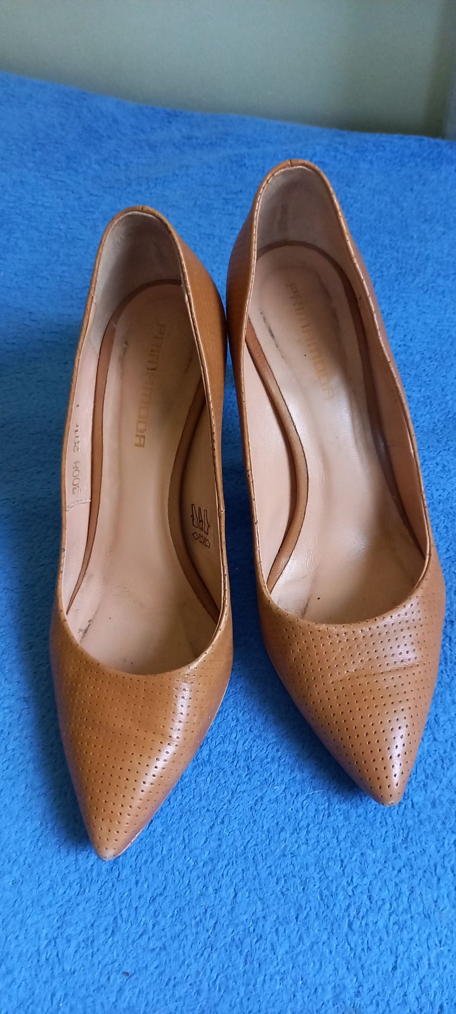 Szpilki Prima Moda 36 karmel
