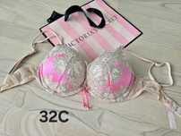 Бюстгальтери Victoria's Secret