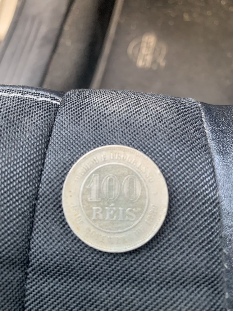 Moeda de 20 centavos e 100 reis