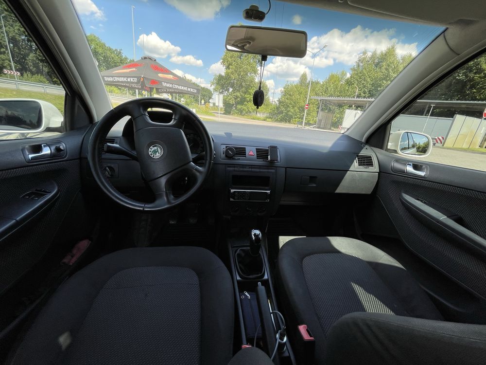 Продам шкоду фабію в унверсалі 1.4