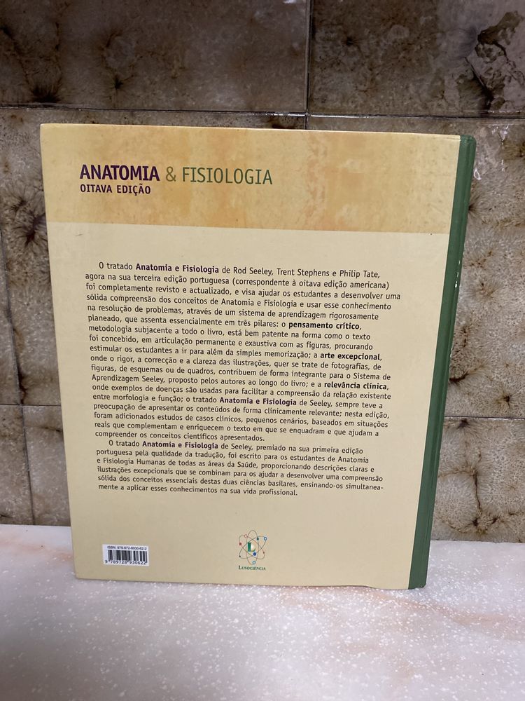 Anatomia e Fisiologia Seeley 8a edição Português