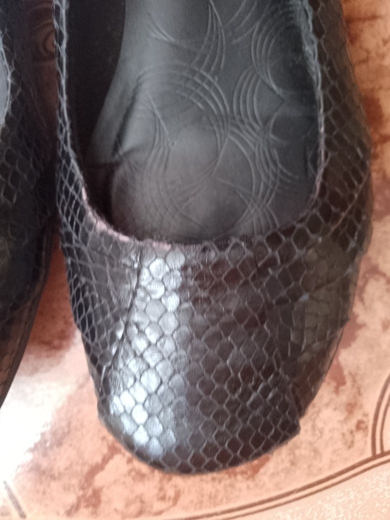 Балетки шкіряні(туфлі) Clarks 37 розміру.