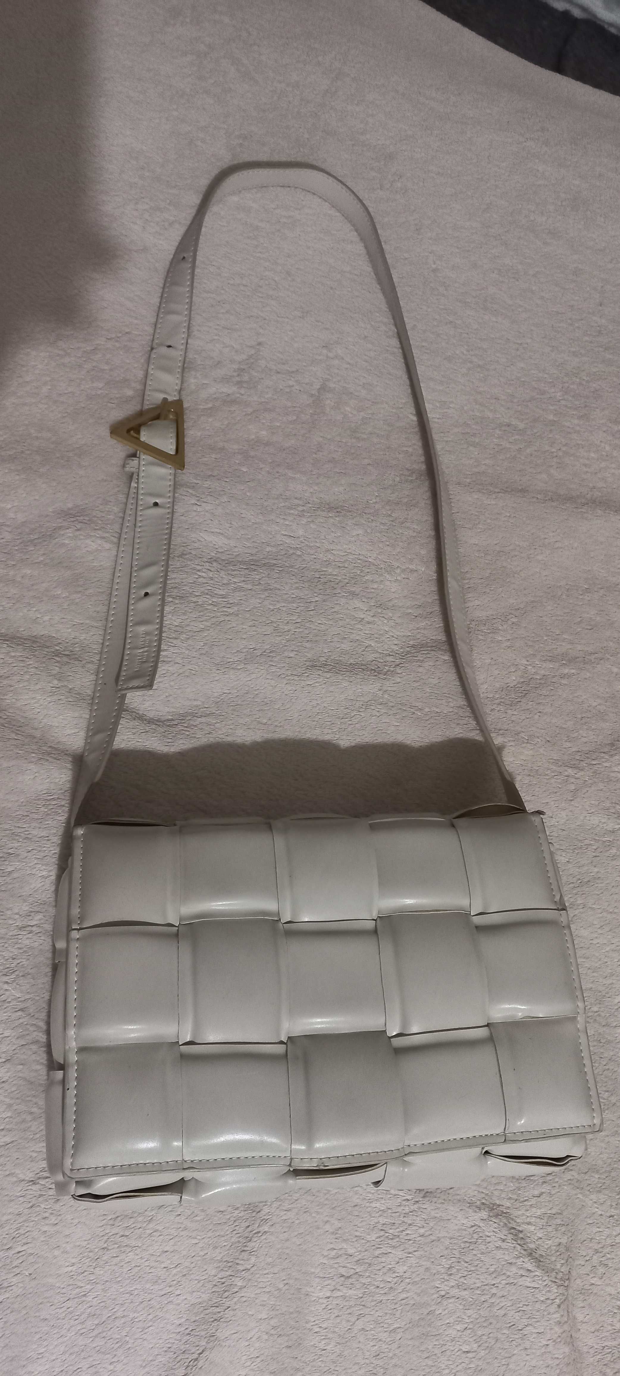 Продам итальянскую сумку Bottega Veneta