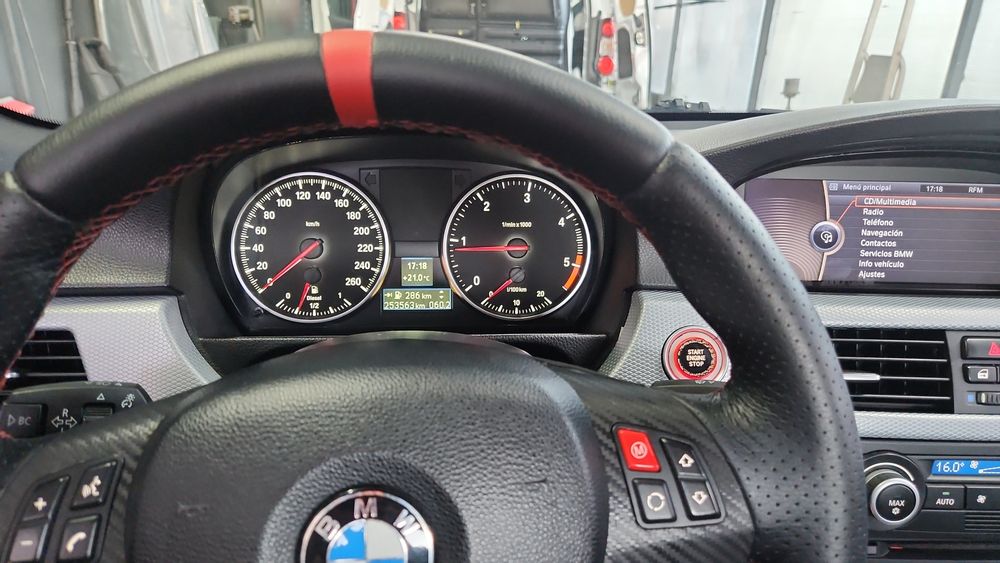 Bmw e90 318d pak M original