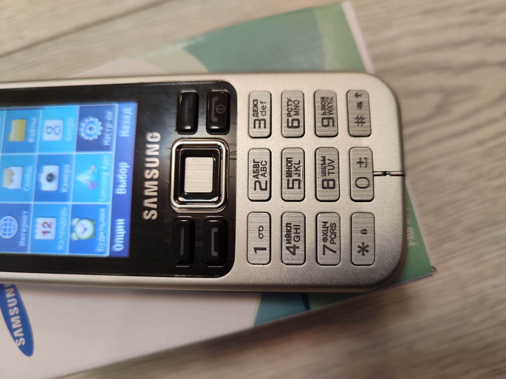 Мобільний телефон Samsung sC3322 DUAL Silver 1000 маг