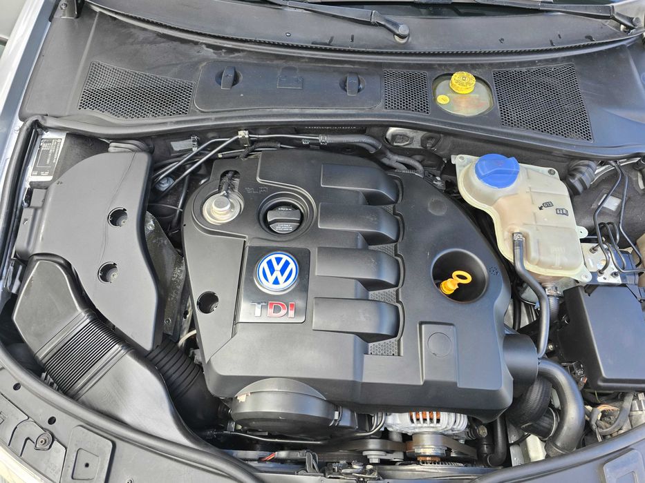 Passat Variant 1.9 TDI PD130cv em ótimo estado com teto de abrir