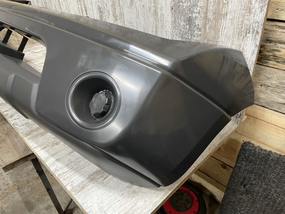 Новий передній бампер Nissan Navara D40 Нісан Навара Д40 Передний