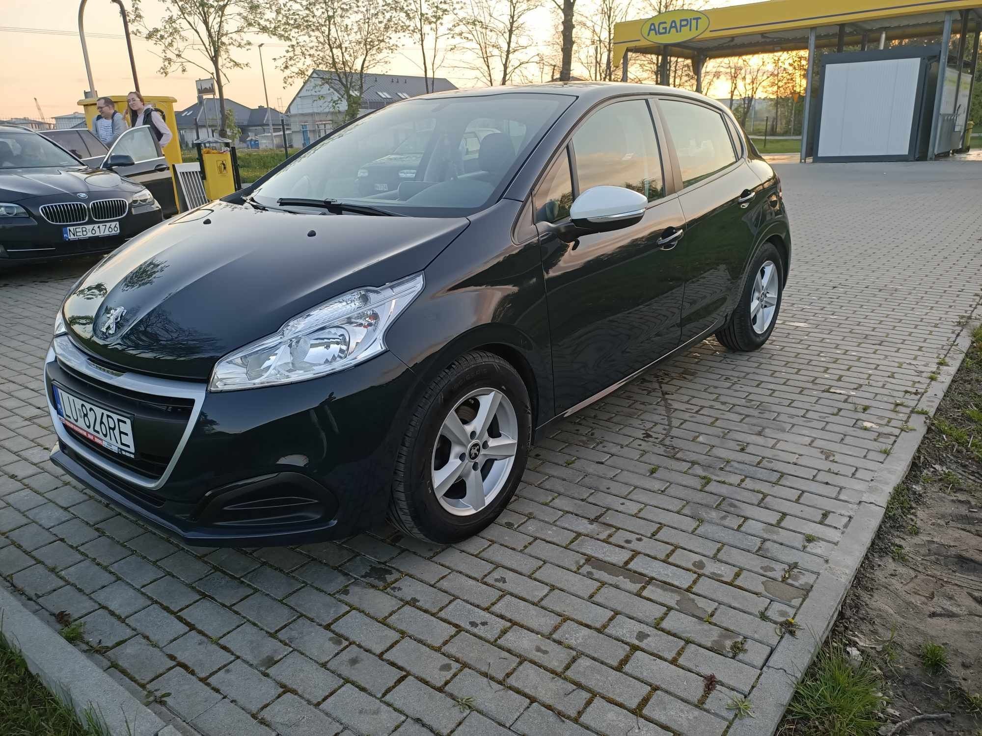 Peugeot 208 1.2 benzyna