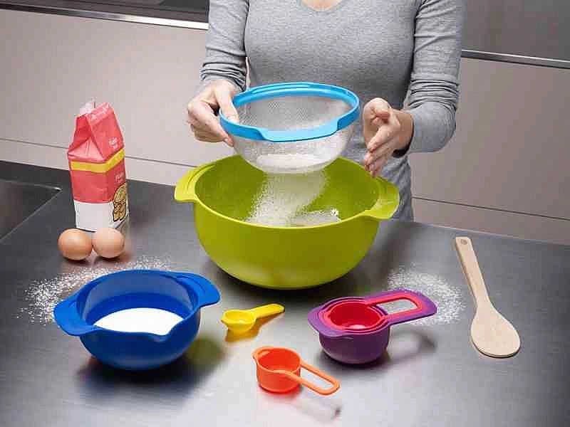 Zestaw misek i miarek Nest 9 Plus, multikolo / Joseph Joseph